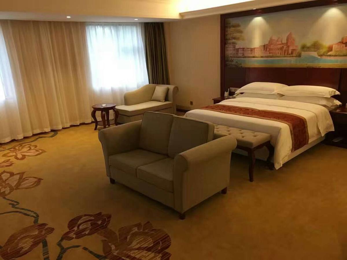 Vienna Hotel Zhongshan Guzhen Town Center Exteriér fotografie